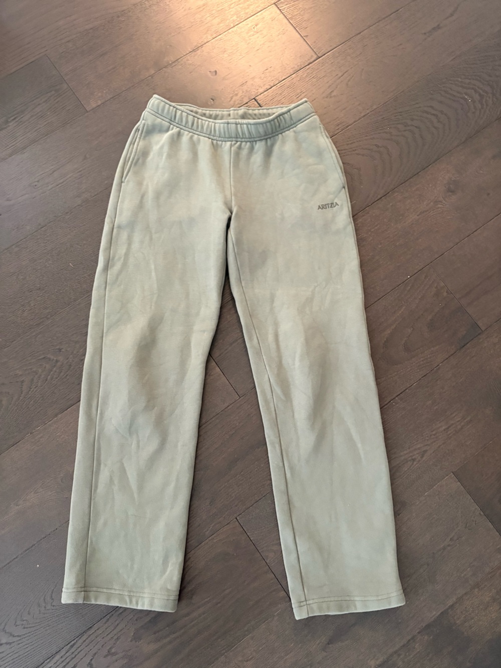 Aritzia Sweatfleece Mega Straight Sweatpants Smokey Sage